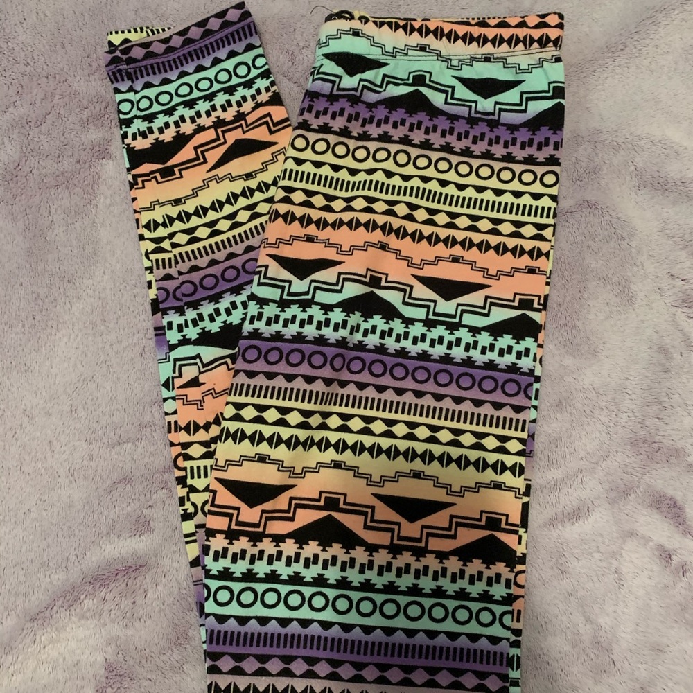 Rue 21 Aztec Leggings
